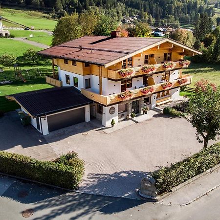 Appartement Muehle - Including Summercard, Sauna, Kaprun'S Largest Private Garden With Panoramic View Bagian luar foto