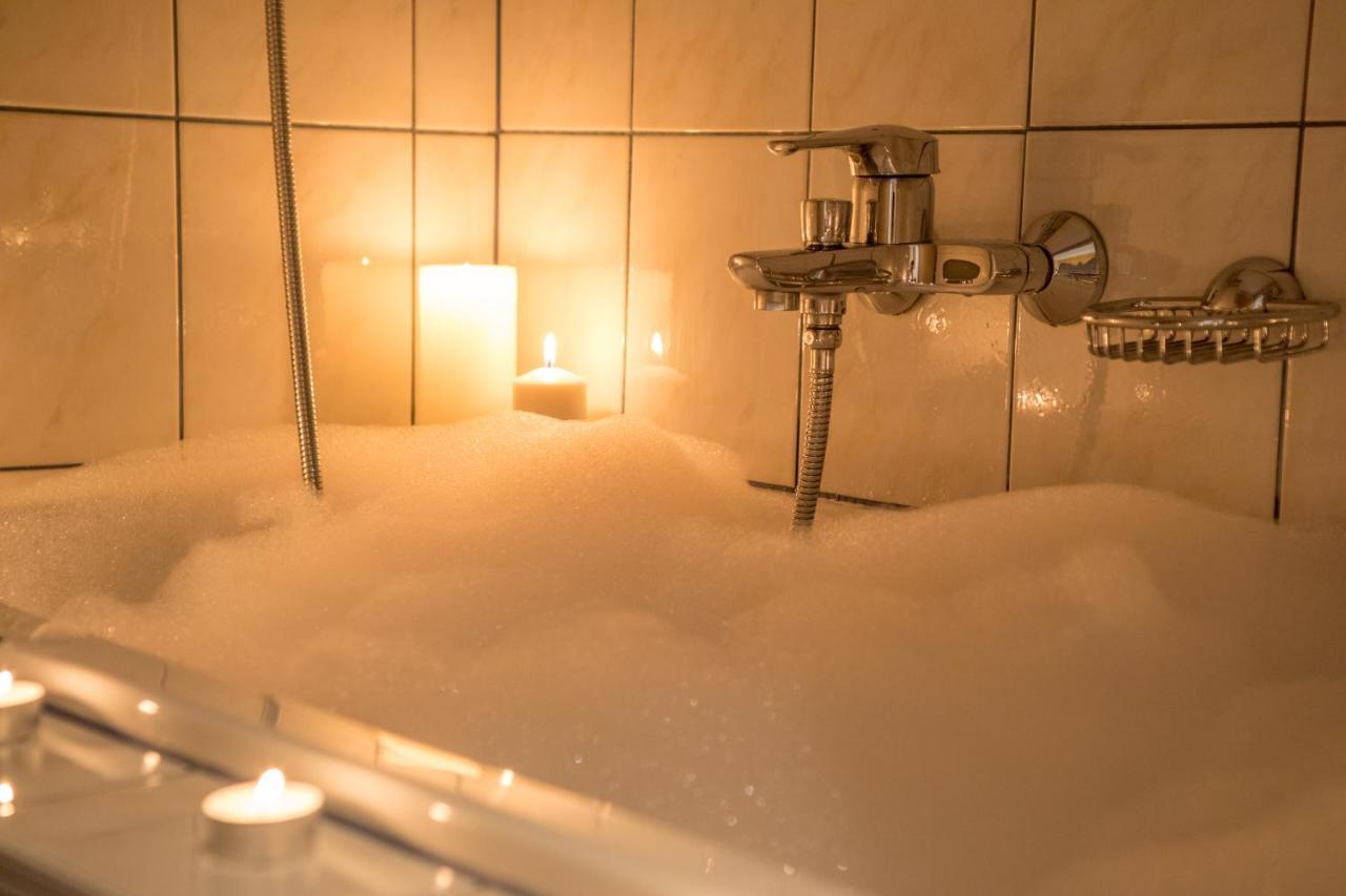 Appartement Muehle - Including Summercard, Sauna, Kaprun'S Largest Private Garden With Panoramic View Bagian luar foto